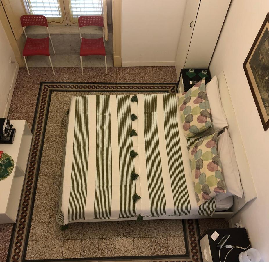 パレルモ B＆B ジュリオ チェーザレ 24 Bed & Breakfast エクステリア 写真